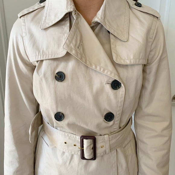 Banana Republic Trench Coat - Picture 8 of 9